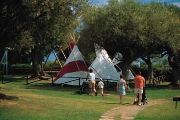 هتل Happy Village
