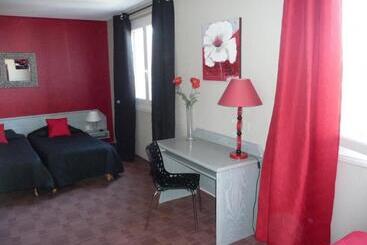 هتل Hôtel Spunta Di Mare
