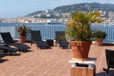 هتل Hôtel Spunta Di Mare