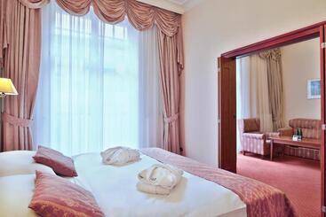 هتل Olympia Wellness
