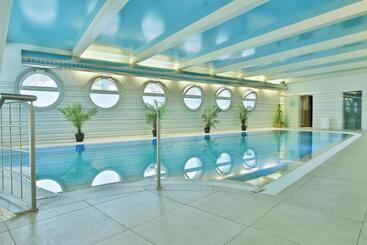 هتل Olympia Wellness