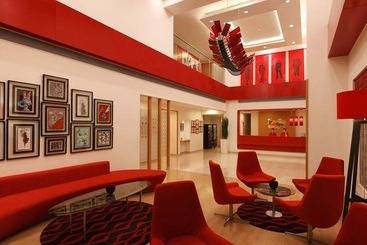 Red Fox By Lemon Tree Hotels, Delhi Airport