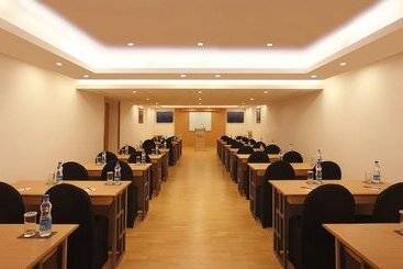 Red Fox By Lemon Tree Hotels, Delhi Airport