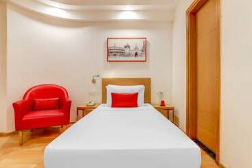 Red Fox By Lemon Tree Hotels, Delhi Airport