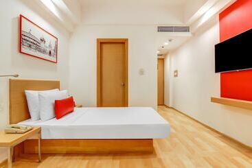 Red Fox By Lemon Tree Hotels, Delhi Airport