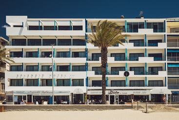 هتل Restaurant Splendid Camargue