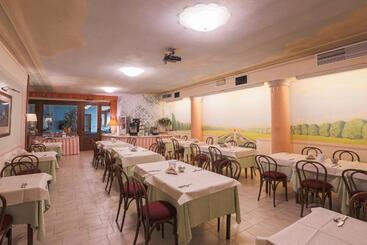 فندق Ristorante La Lanterna