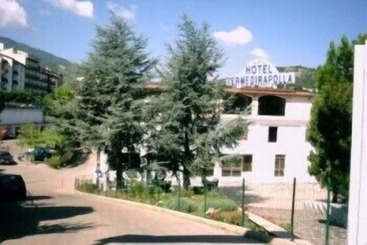 هتل Terme Di Rapolla
