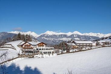 هتل Torgglerhof