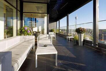 فندق Upper House