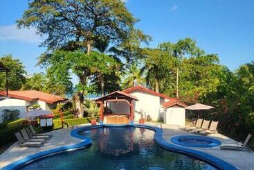 استراحتگاه Agua Dulce On The Beach