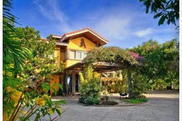 Amarela Resort - Dauis