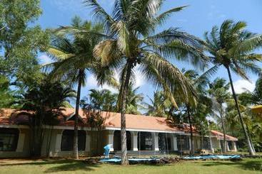 酒店 Fantasy Golf Resort