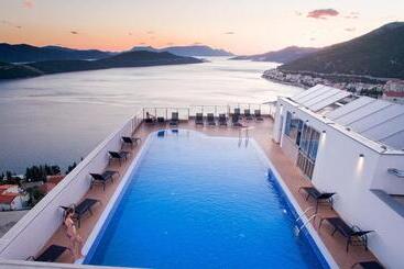 هتل Jadran Neum