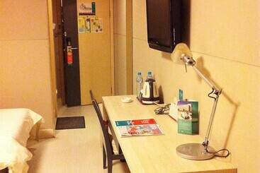 هتل Jinjiang Inn   Beijing Middle Shiyan Road
