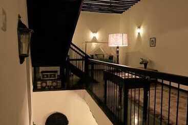 هتل Kisiwa House