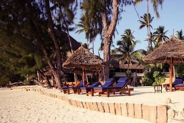 هتل Michamvi Sunset Bay