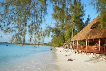 هتل Michamvi Sunset Bay