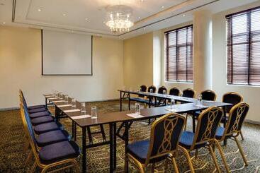 Protea Hotel By Marriott Benin City Select Emotan