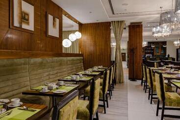 Protea Hotel By Marriott Benin City Select Emotan