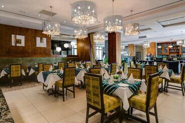 Protea Hotel By Marriott Benin City Select Emotan