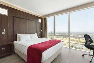 هتل Ramada Encore By Wyndham Izmir