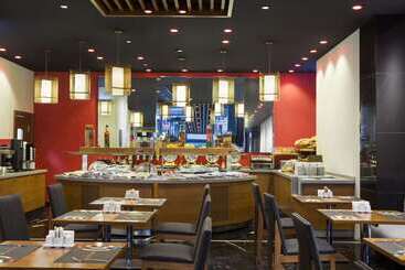 هتل Ramada Encore By Wyndham Izmir