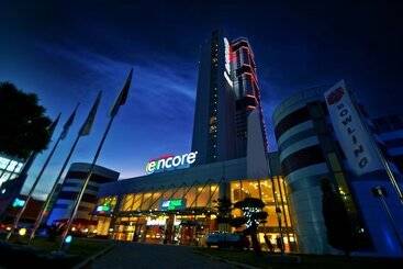 هتل Ramada Encore By Wyndham Izmir