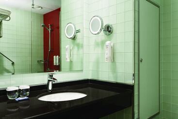 هتل Ramada Encore By Wyndham Izmir