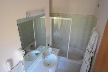 هتل Residence Mondial