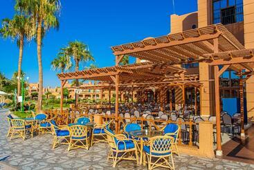هتل Sentido Akassia Beach