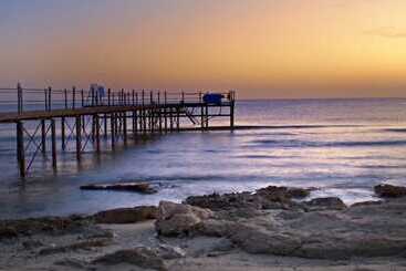 هتل Sentido Akassia Beach