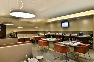 هتل The Fern Residency, Vadodara