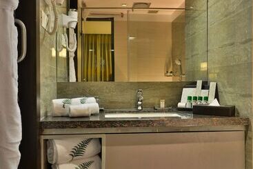 هتل The Fern Residency, Vadodara