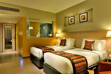 هتل The Fern Residency, Vadodara