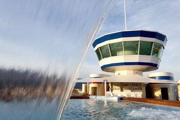 هتل Yacht Club Marina Di Loano