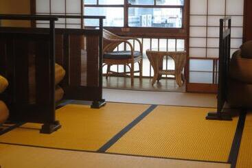 K S House Ito Onsen  Historical Ryokan Hostel
