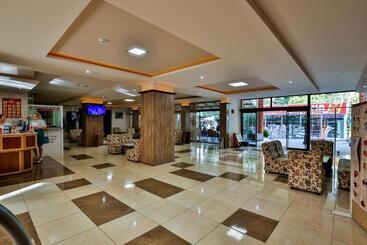 Kamchia Park Hotel   All Inclusive & Free Parking