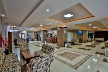 Kamchia Park Hotel   All Inclusive & Free Parking