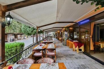 Kamchia Park Hotel   All Inclusive & Free Parking