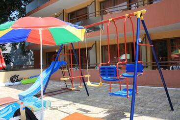 Kamchia Park Hotel   All Inclusive & Free Parking