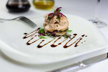 Oliver S Restaurant & Lodge