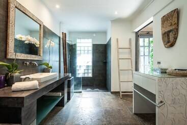 استراحتگاه Indiana Kenanga Boutique Hotel & Spa