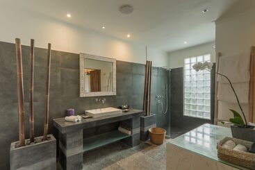 استراحتگاه Indiana Kenanga Boutique Hotel & Spa