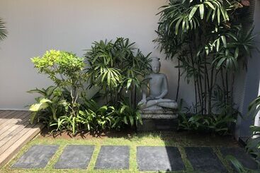 استراحتگاه Indiana Kenanga Boutique Hotel & Spa