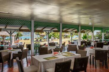 استراحتگاه L Habitation Cerf Island