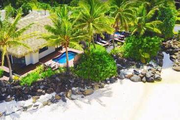 استراحتگاه Sea Change Villas