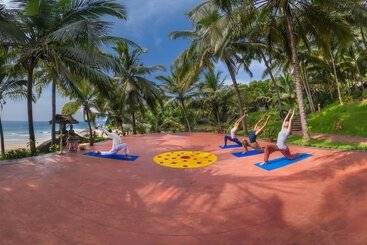 استراحتگاه Soma Manaltheeram Ayurveda Beachvillage