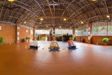 استراحتگاه Soma Manaltheeram Ayurveda Beachvillage