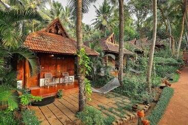 استراحتگاه Soma Manaltheeram Ayurveda Beachvillage